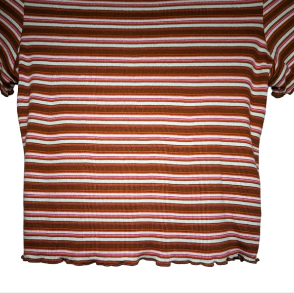 NWOT | Wild Fable Striped Lettuce Edge Crop Top - Picture 5 of 9